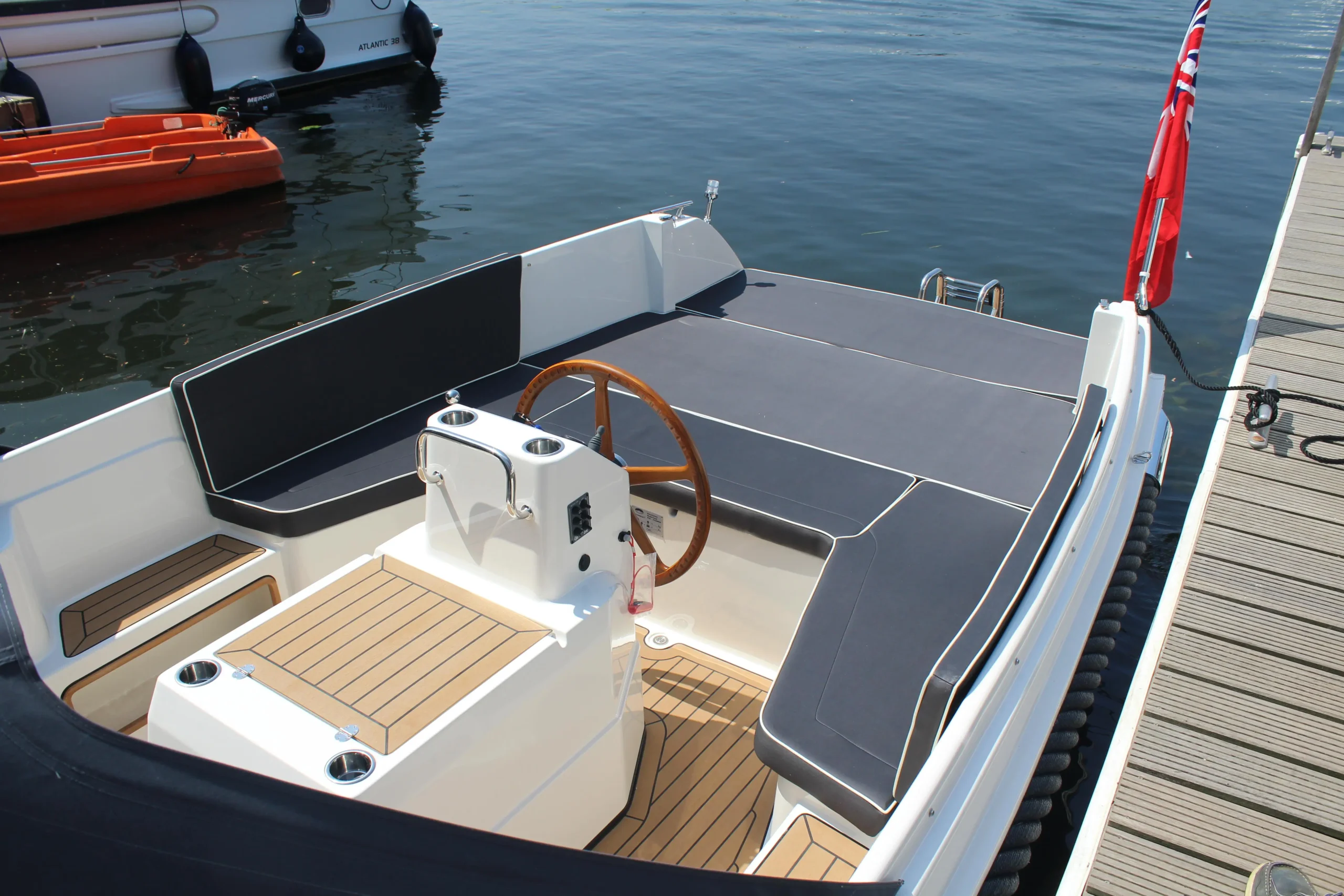 Intender 700 Electric